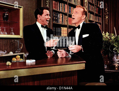 Die Oberen Zehntausend  High Society  Frank Sinatra, Bing Crosby Mike (Frank Sinatra) und Dexter-Haven (Bing Crosby) verstehen Stock Photo