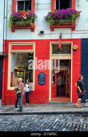 Demijohn shop, Edinburgh, Scotland Stock Photo