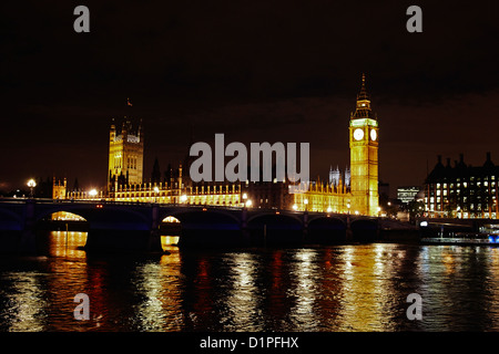 Houses of Parliament, London at night Stock Photo