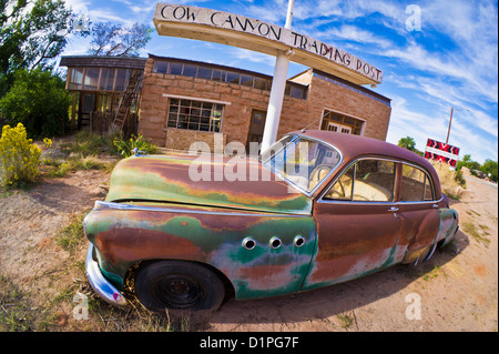 Old rusting Buick Eight american car outside the old Cow Canyon Trading Post Bluff Utah USA United States of America Stock Photo