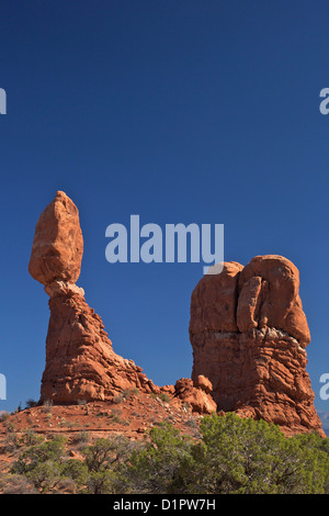 Balanced Rock, Arches National Park, Moab, Utah, USA Stock Photo