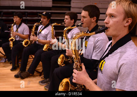 Members of the All-American Band practice at Benson Stadium in San Antonio Jan. 2, 2013. The members of the U.S. Army All-American Band are scheduled to perform at the U.S. Army All-American Bowl. (U.S. Army photo by Pfc. Victor Blanco, 205th Public Affairs Operations Center) Stock Photo