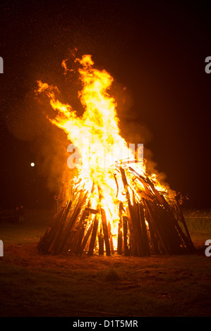 Public Bonfire to Celebrate the Queen's Diamond Jubilee 2012 Stock Photo