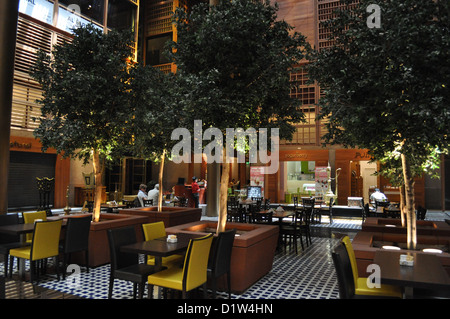 Abu Dhabi, United Arab Emirates: the Central Market (‘The Souk’) Stock Photo