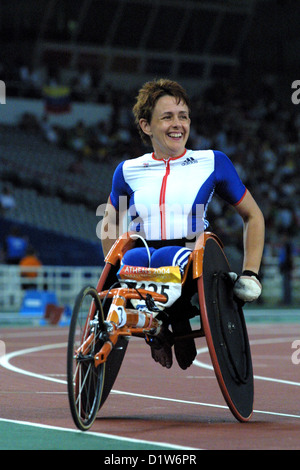 Dame Carys Davina 'Tanni' Grey-Thompson wins gold in wheelchair racing, Athens Paralympic Games, 2004 Stock Photo