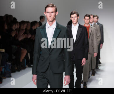 Monday, 7 January 2013. London, United Kingdom. Designer Lou Dalton's Autumn/Winter 2013 catwalk show collection at London Collections: Men. Menswear fashion event in London, United Kingdom. Photo credit: CatwalkFashion/Alamy Live News Stock Photo