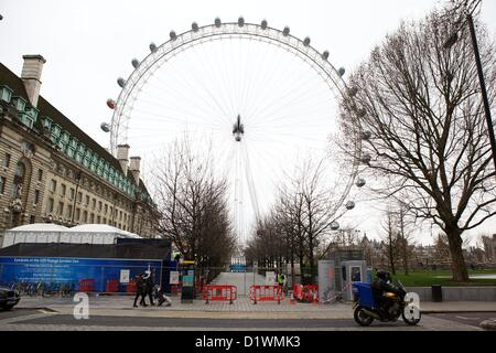 London, UK. 07 January 2013. The London Eye closed this week for its annual maintenance and refurbishment. The iconic London landmark will re-open on the 18th of January. George Henton / Alamy Live News. Stock Photo