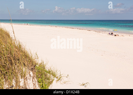 The pink sands beach in Dunmore Town, Harbour Island, The Bahamas Stock Photo