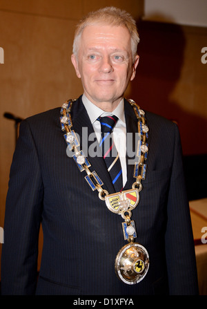 Fritz Kuhn, new mayor of Stuttgart, wears the chain of office during his assumption of office at the city hall in Stuttgart, Germany, 07 January 2013. Photo: BERND WEISSBROD Stock Photo