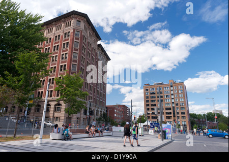 Corner of St-Urbain and De Maisonneuve streets, Montreal, province of Quebec, Canada. Stock Photo