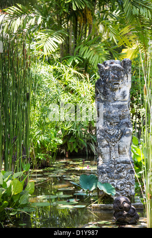 Balinese statue in the traditional gardens, Hyatt Regency Sanur, Bali, Indonesia
