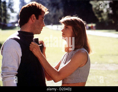 Kuck' Mal, Wer Da Spricht  Look Who's Talking  John Travolta, Kristie Alley Als das Baby in Gefahr geraet, finden James (John Stock Photo