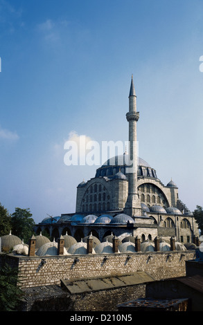 Turkey. Istanbul. The Mihrimah Sultan Mosque. Ottoman. Designed by Mimar Sinan. located in the Edirnekapı. Stock Photo