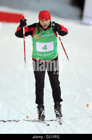 AATENTION: EMBARGO CONDITION: 10 JANUARY, 22:00 O'CLOCK - Former soccer professional Olaf Thon in action during the Star Biathlon in Ruhpolding, Germany, 09 January 2013. Celebreties and biathlete legends competed in the Star Biathlon, which was held after the Biathlon World Cup. Photo: TOBIAS HASE Stock Photo