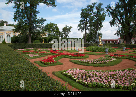 Gardens at Peterhof Palace, St. Petersburg, Russia, Europe Stock Photo