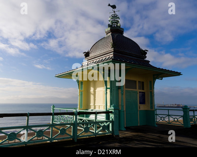 The Madeira Lift on Marine Parade, which goes down to Madeira Drive, Brighton, East Sussex, UK Stock Photo