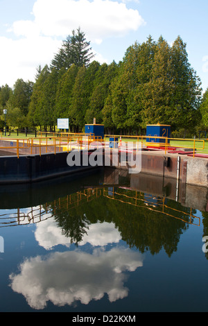 Erie Canal lock E21 Stock Photo