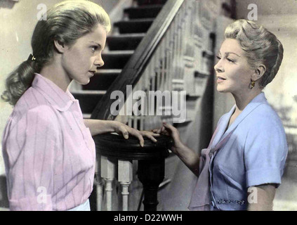 Glut Unter Der Asche  Peyton Place  Diane Versi, Lana Turner Die attraktive Witwe Constance MacKenzie (Lana Turner, r) erzählt Stock Photo