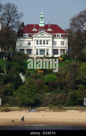 Hamburg, Germany, on the Elbe beach villa in Övelgönne Stock Photo