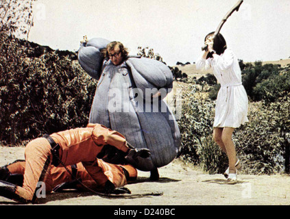 Der Schlaefer   Sleeper   Woody Allen, Diane Keaton *** Local Caption *** 1973  -- Stock Photo