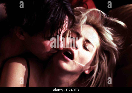 Sliver   Sliver   William Baldwin, Sharon Stone Zeke (William Baldwin), Carly (Sharon Stone) *** Local Caption *** 1993  -- Stock Photo