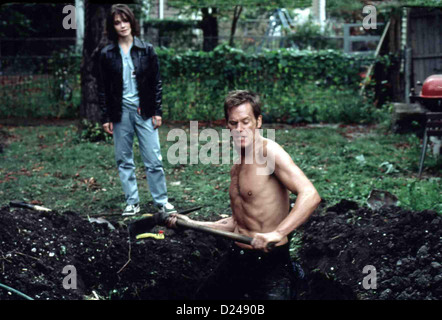 Echoes - Stimmen Aus Der Zwischenwelt   Stir Of Echoes   Kathryn Erbe, Kevin Bacon *** Local Caption *** 1999  -- Stock Photo