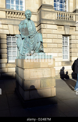 Statue of philosopher David Hume, by sculptor Alexander 'Sandy' Stoddart.  High Street, Royal Mile in Edinburgh, Scotland