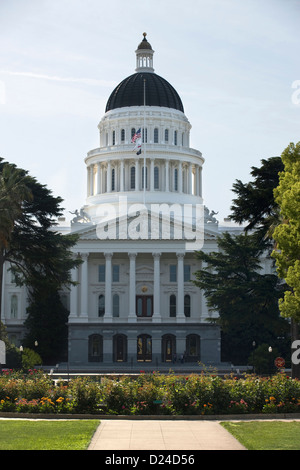 DOME STATE CAPITOL BUILDING (©BUTLER CLARK PARKER CUMMINGS 1874) SACRAMENTO CALIFORNIA USA Stock Photo