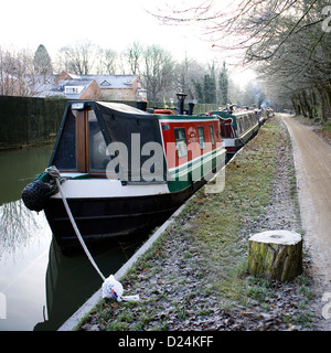 Winter on the South Oxford Canal, Oxford, Oxfordshire, Oxon, England, UK, boat, narrowboat, ice, frost,  canal GB British Stock Photo