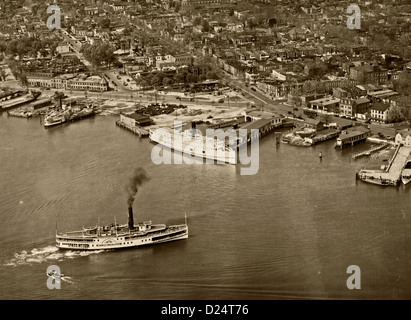 historical aerial photograph wharfs Washington, DC 1931 Stock Photo