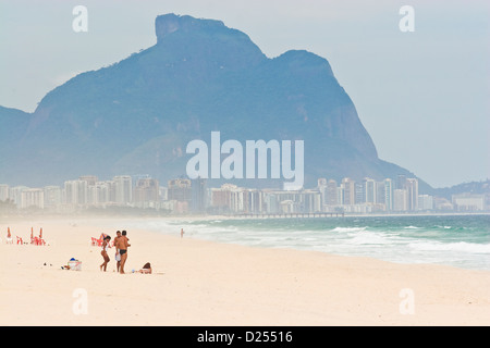 Local people on Pontal surf beach, Recreio dos Bandeirantes, Barra da Tijuca, Rio de Janeiro, Brazil Stock Photo