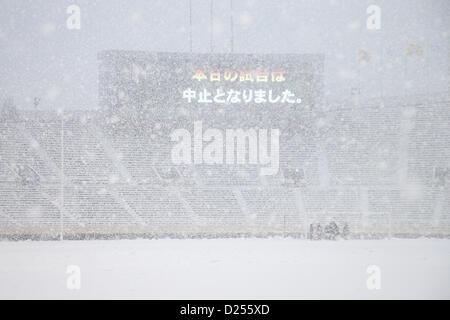 Tokyo, Japan. 14th January 2013.  Football / Soccer : A sign announces the postponement of the 91st All Japan High School Soccer Tournament Final match at the National Stadium in Tokyo, Japan. (Photo by Yusuke Nakanishi/AFLO SPORT) [1090] Stock Photo