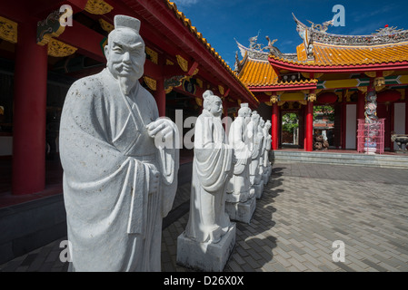 Statues of Chinese Philosophers, Confucius Shrine, Nagasaki Japan Stock Photo