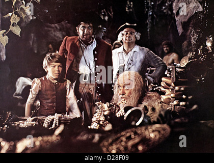 Die Schatzinsel  Treasure Island  Bobby Driscoll, Robert Newton, Walter Fitzgerald Jim (Bobby Driscoll, l), Long John Silver Stock Photo