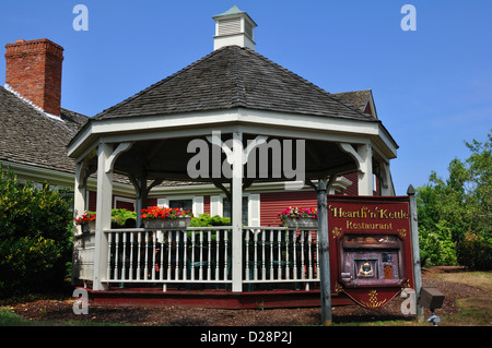 Hearth n kettle hi-res stock photography and images - Alamy