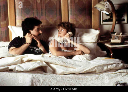 Harry Und Sally  When Harry Met Sally  Bruno Kirby, Carrie Fisher Jess (Bruno Kirby) und Marie (Carrie Fisher) sind mit Harry Stock Photo