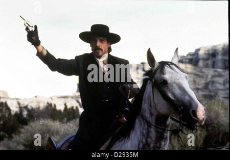 Wyatt Earp - Das Leben Einer Legende   Wyatt Earp   Doc Holliday (Dennis Quaid) *** Local Caption *** 1994  WB  clips 09/98 Stock Photo