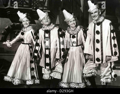 Yankee Doodle Dandy  Yankee Doodle Dandy  Jeanne Cagney, James Cagney, Rosemary DeCamp, Walter Huston Groß¸er Broadway-Auftritt Stock Photo