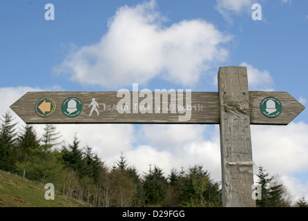Offa's Dyke Path signing in Welsh Jubilee Tower Clwydian Range Denbighshire Wales UK Stock Photo