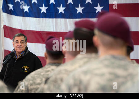 US Secretary of Defense Leon Panetta speaks with troops at US Army Garrison January 17, 2013 in Vicenza, Italy.  Panetta is on a six day trip to Europe to meet with leaders and US troops. Stock Photo