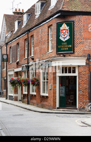 The Wykeham Arms, a traditional British pub in Winchester, Hampshire, UK Stock Photo