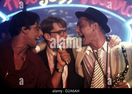 DER TALENTIERTE MR. RIPLEY GWYNETH PALTROW - Marge Sherwood JUDE LAW -  Dickie Regie: Anthony Minghella aka. The talented Mr. Ripley Stock Photo -  Alamy