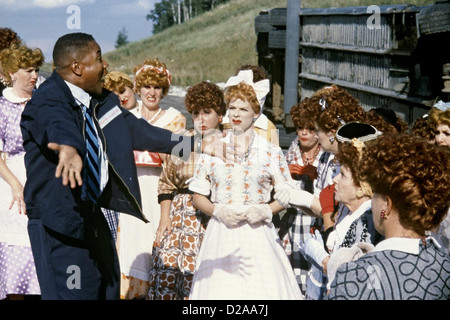 Die Katze Auf Dem Heissen Blechdach Cat On Hot Tin Roof Burl Ives Elizabeth Taylor Paul Newman Der autoritaere Stock Photo