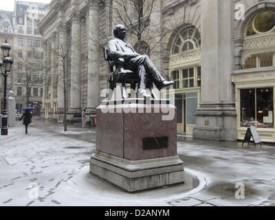 A light sprinkling of snowfall in The City Of London, London, England on Friday 18th January 2013 Stock Photo