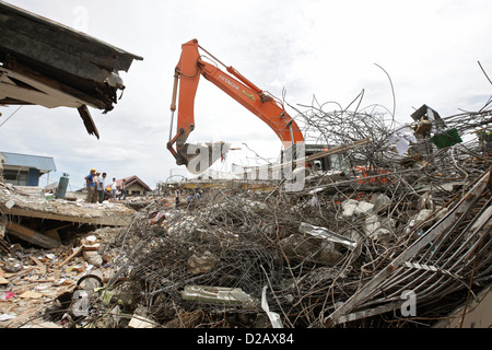 Padang, Indonesia, clean up work in the inner city Stock Photo