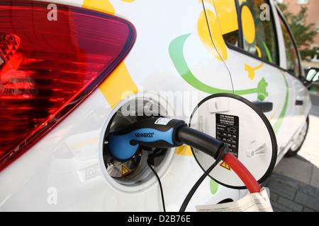 Cottbus, Germany, an e-Solcar is refueled Stock Photo