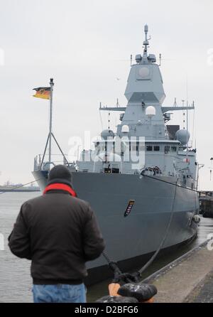 Family members say good bye to the crew of the frigate 'Hessen' as it leaves the naval base in Wilhelmshaven, Germany, 19 January 2013. For the first time, the frigate is flagship of a Nato task force. Photo: Carmen Jaspersen Stock Photo