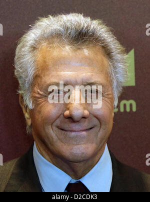 US actor and director Dustin Hoffman arrives for the premiere of his new movie 'Quartet' at Deutsche Oper in Berlin, Germany, 20 January 2013. Photo: STEPHANIE PILICK Stock Photo