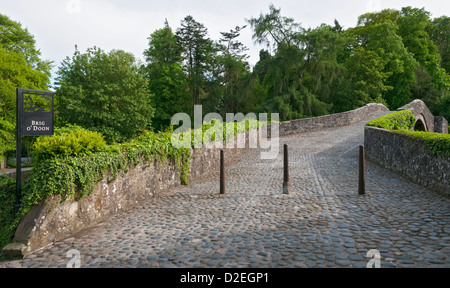 Scotland, South Ayrshire, Alloway, Brig o'Doon, 13C bridge immortalized by Scottish National Poet Robert Burns (1759-96) Stock Photo