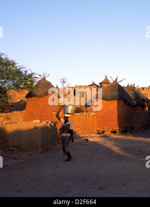 Village scene in Dogon Country, Mali, West Africa Stock Photo